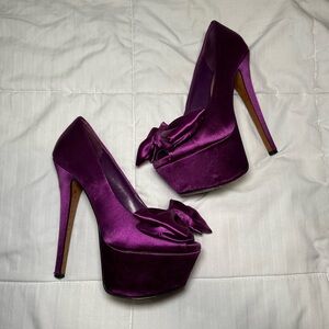 H by Halston purple pump heels 💜